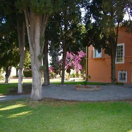 Rent&dream Hacienda Manila Malaga Villa